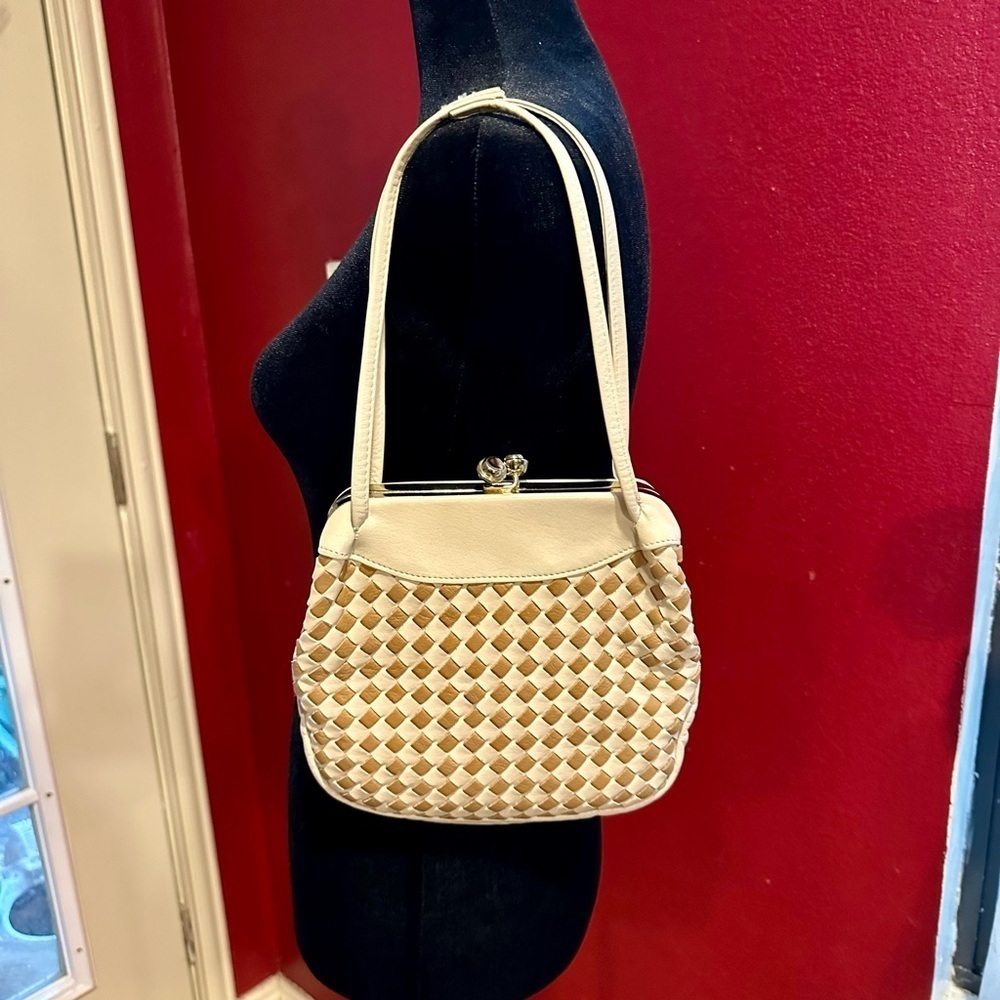 Vintage Carriage Court Genuine Leather Woven Shoulder Bag Purse Made in Korea 80 - Picture 2 of 12